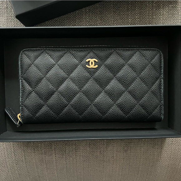 CHANEL Handbags - Chanel Classic Zip Wallet Caviar Leather Gold Hardware AUTHENTIC